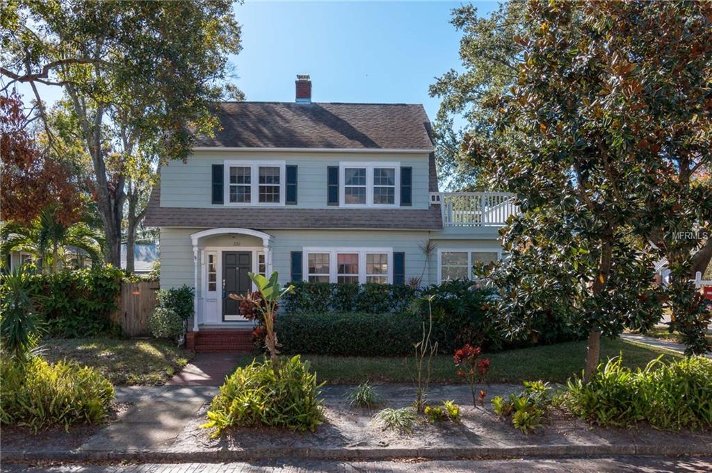 206 16TH AVENUE NE, ST PETERSBURG, Florida 33704, 4 Bedrooms Bedrooms, 3 Rooms Rooms,2 BathroomsBathrooms,Residential,For sale,16TH,U7844976