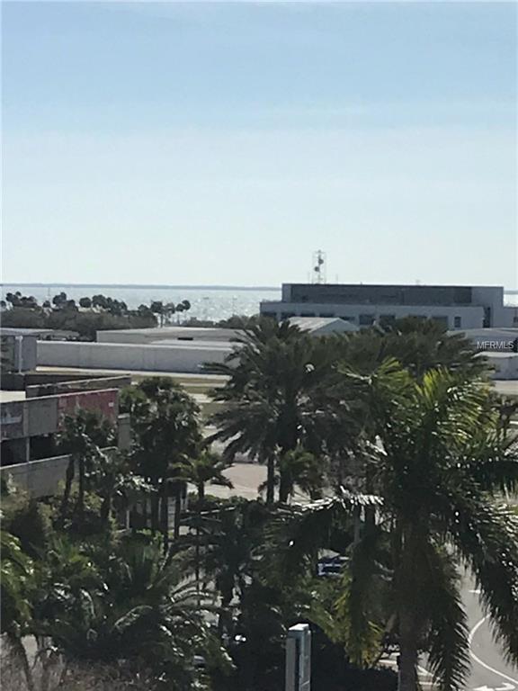 100 4TH AVENUE S, ST PETERSBURG, Florida 33701, 1 Bedroom Bedrooms, 4 Rooms Rooms,1 BathroomBathrooms,Residential,For sale,4TH,U7846286