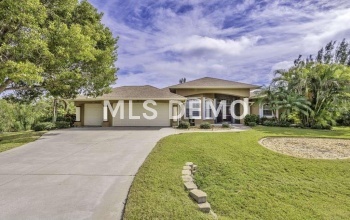 9460 MIGUE CIRCLE, PORT CHARLOTTE, Florida 33981, 3 Bedrooms Bedrooms, 9 Rooms Rooms,2 BathroomsBathrooms,Residential,For sale,MIGUE,D5922896