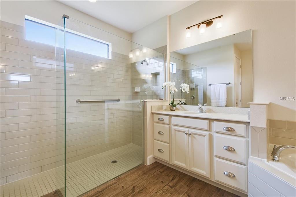 5220 WATERSIDE VISTA LANE, SAINT CLOUD, Florida 34771, 4 Bedrooms Bedrooms, 10 Rooms Rooms,3 BathroomsBathrooms,Residential,For sale,WATERSIDE VISTA,O5561039