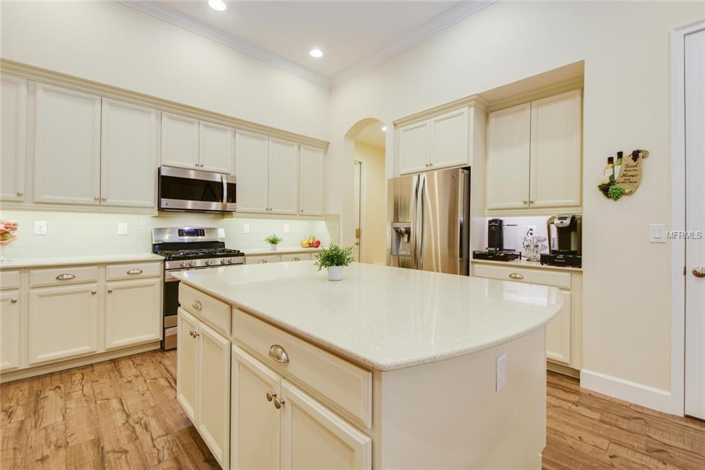 5220 WATERSIDE VISTA LANE, SAINT CLOUD, Florida 34771, 4 Bedrooms Bedrooms, 10 Rooms Rooms,3 BathroomsBathrooms,Residential,For sale,WATERSIDE VISTA,O5561039