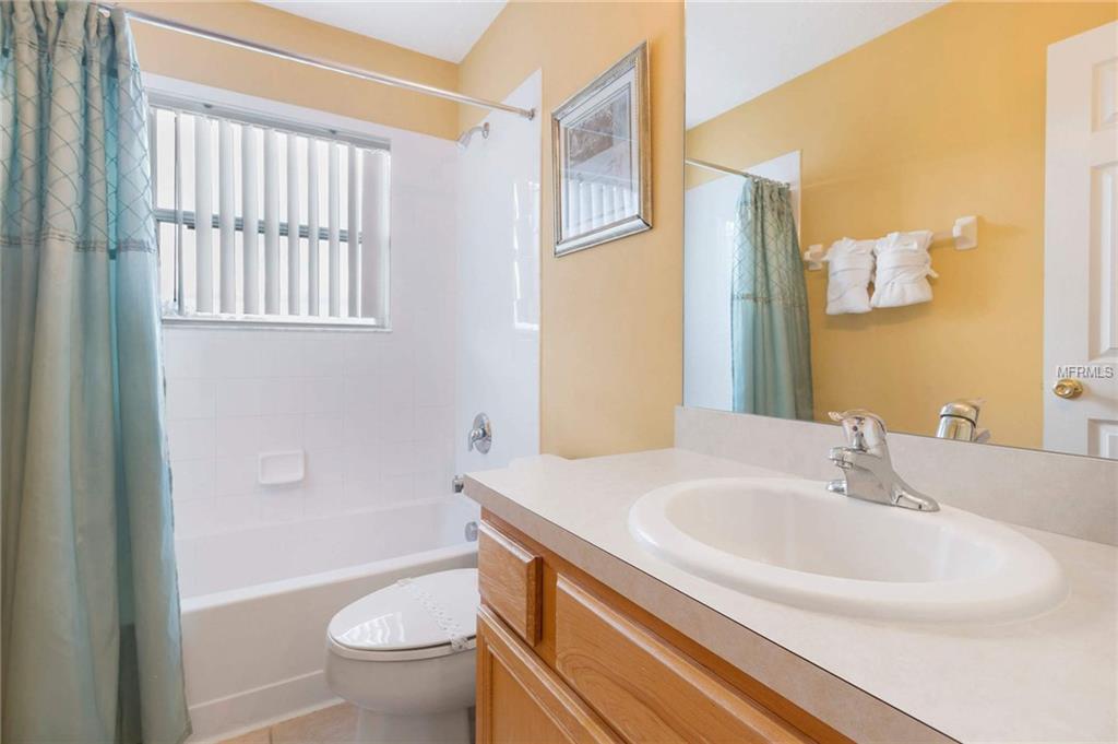 2719 FIESTA KEY DRIVE, KISSIMMEE, Florida 34747, 6 Bedrooms Bedrooms, 11 Rooms Rooms,4 BathroomsBathrooms,Residential,For sale,FIESTA KEY,O5561892