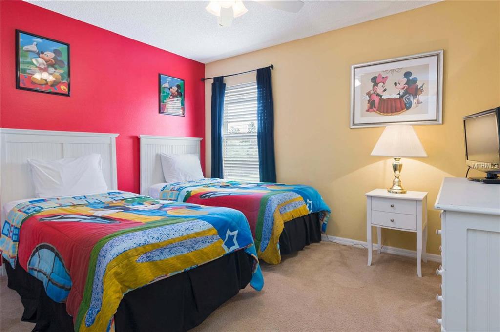 2719 FIESTA KEY DRIVE, KISSIMMEE, Florida 34747, 6 Bedrooms Bedrooms, 11 Rooms Rooms,4 BathroomsBathrooms,Residential,For sale,FIESTA KEY,O5561892