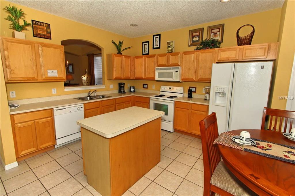2719 FIESTA KEY DRIVE, KISSIMMEE, Florida 34747, 6 Bedrooms Bedrooms, 11 Rooms Rooms,4 BathroomsBathrooms,Residential,For sale,FIESTA KEY,O5561892