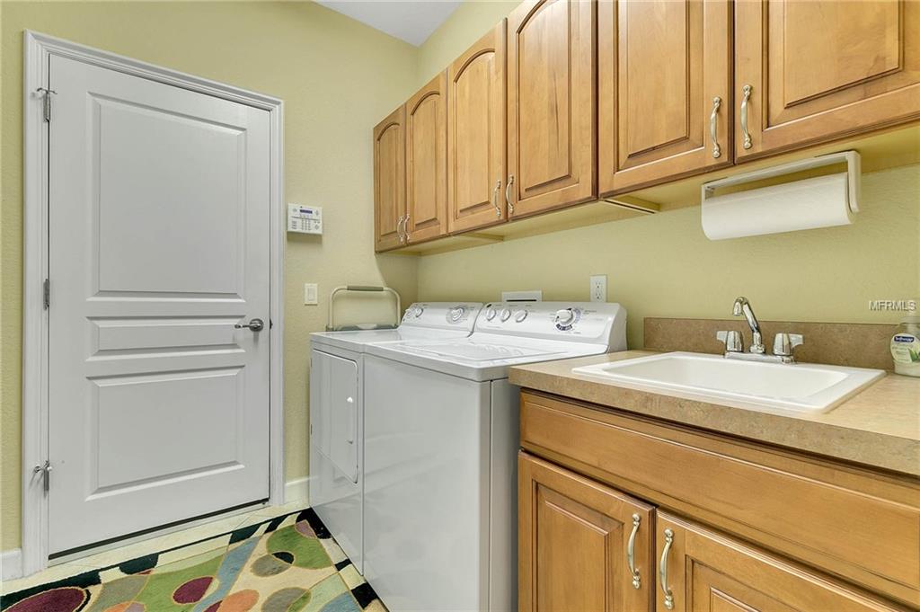 1076 GLENRAVEN LANE, CLERMONT, Florida 34711, 4 Bedrooms Bedrooms, 10 Rooms Rooms,3 BathroomsBathrooms,Residential,For sale,GLENRAVEN,G4844921