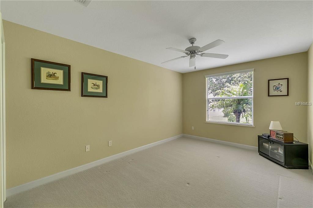 1076 GLENRAVEN LANE, CLERMONT, Florida 34711, 4 Bedrooms Bedrooms, 10 Rooms Rooms,3 BathroomsBathrooms,Residential,For sale,GLENRAVEN,G4844921