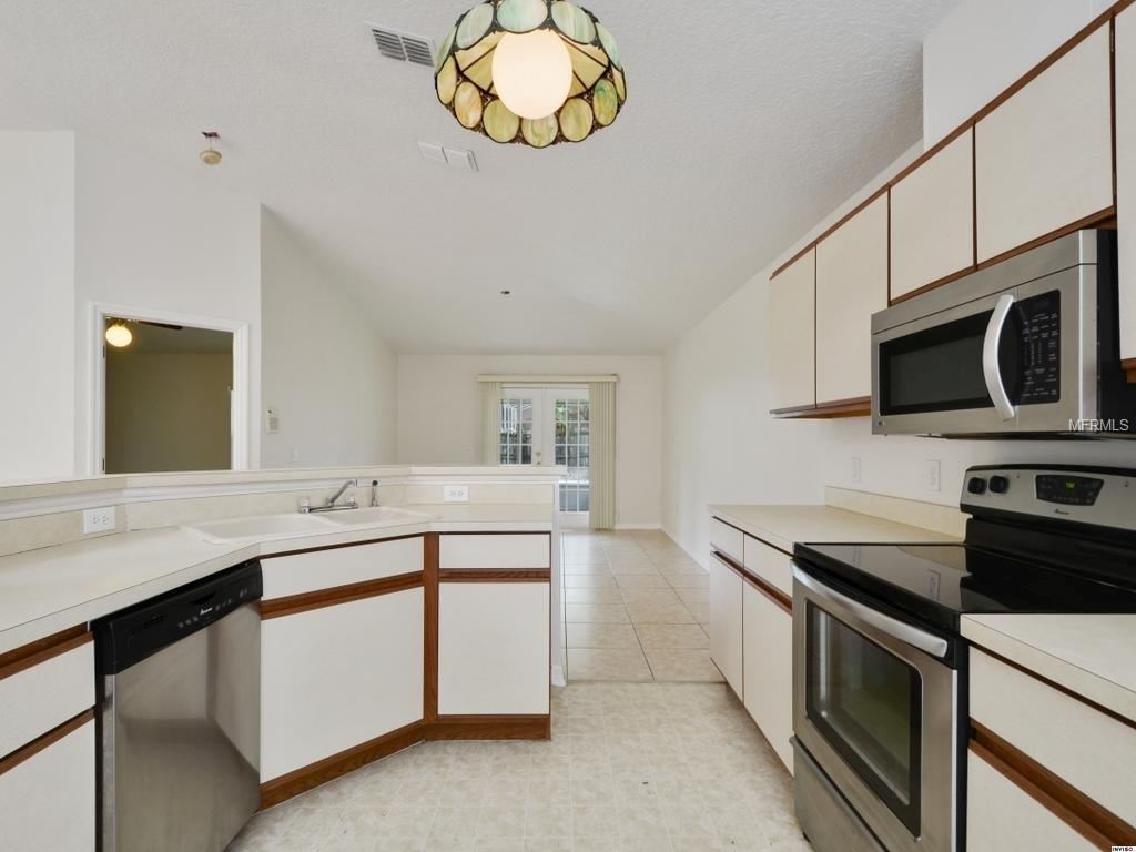 4106 IVEYGLEN AVENUE, ORLANDO, Florida 32826, 3 Bedrooms Bedrooms, 8 Rooms Rooms,2 BathroomsBathrooms,Residential,For sale,IVEYGLEN,O5534103