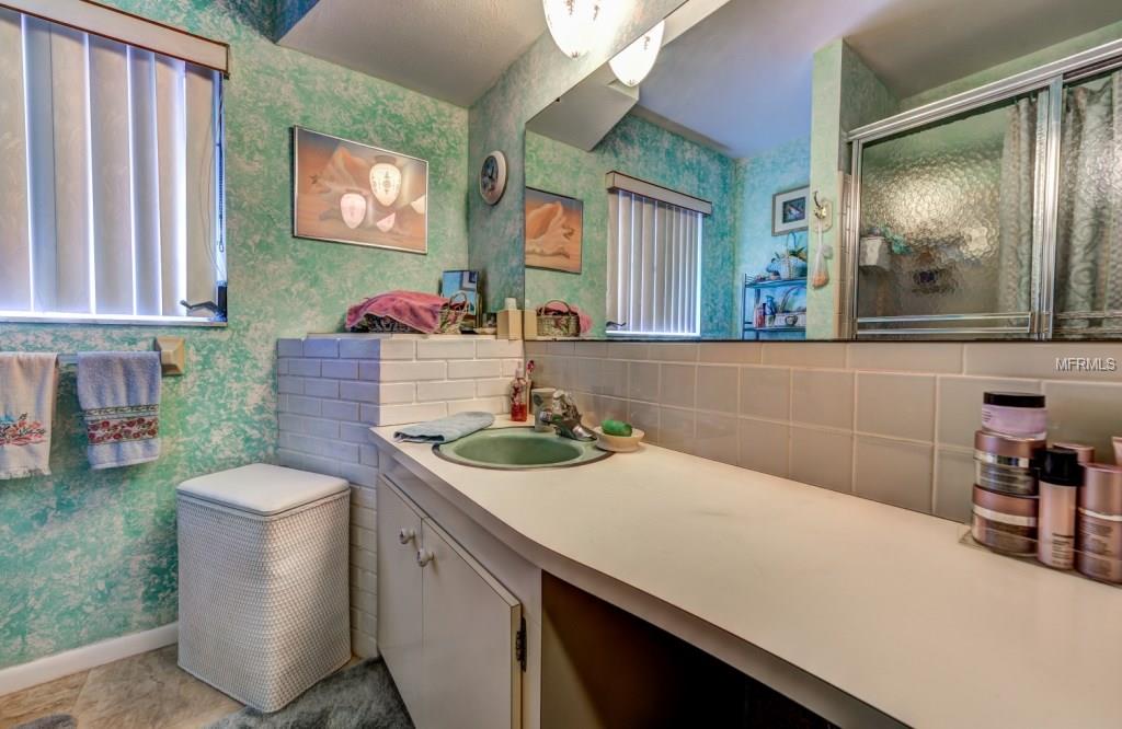 356 SEA GRAPE ROAD, VENICE, Florida 34293, 2 Bedrooms Bedrooms, 9 Rooms Rooms,2 BathroomsBathrooms,Residential,For sale,SEA GRAPE,N5915812