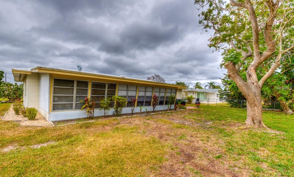 356 SEA GRAPE ROAD, VENICE, Florida 34293, 2 Bedrooms Bedrooms, 9 Rooms Rooms,2 BathroomsBathrooms,Residential,For sale,SEA GRAPE,N5915812