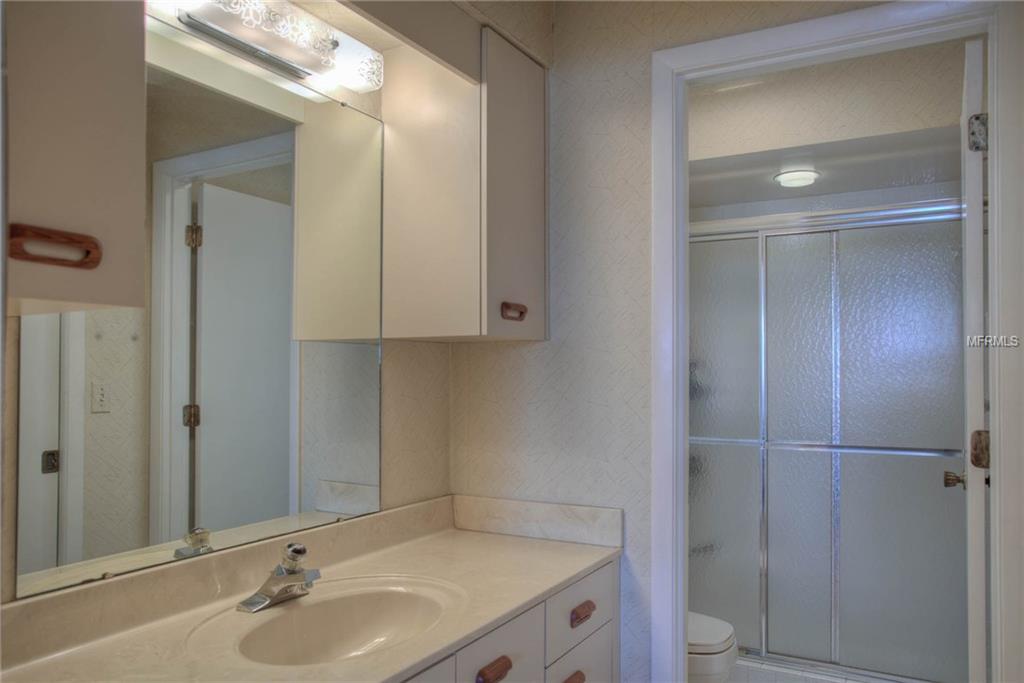 3298 MEADOW RUN CIRCLE, VENICE, Florida 34293, 3 Bedrooms Bedrooms, 6 Rooms Rooms,2 BathroomsBathrooms,Residential,For sale,MEADOW RUN,A4206952