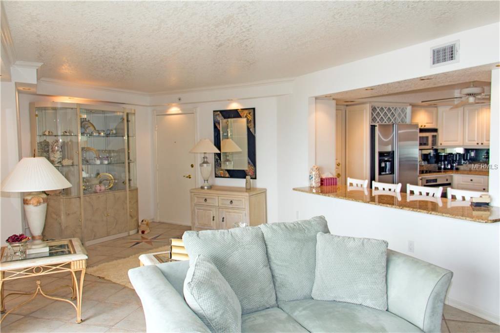 SARASOTA, Florida 34236, 2 Bedrooms Bedrooms, 6 Rooms Rooms,2 BathroomsBathrooms,Residential,For sale,A4208417