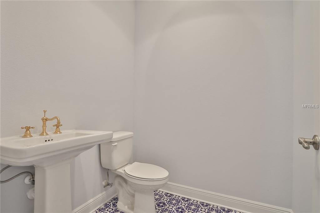 3918 W SEVILLA STREET, TAMPA, Florida 33629, 5 Bedrooms Bedrooms, 9 Rooms Rooms,3 BathroomsBathrooms,Residential,For sale,SEVILLA,T2926381
