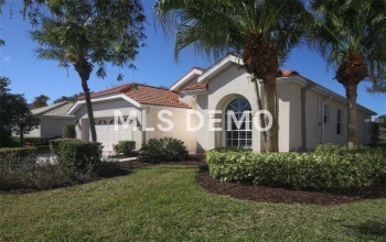 6242 STURBRIDGE COURT, SARASOTA, Florida 34238, 3 Bedrooms Bedrooms, 10 Rooms Rooms,2 BathroomsBathrooms,Residential,For sale,STURBRIDGE,A4209301