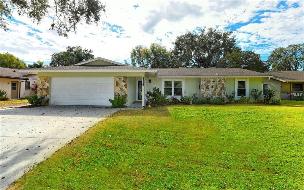 816 ALDERWOOD WAY, SARASOTA, Florida 34243, 4 Bedrooms Bedrooms, 8 Rooms Rooms,2 BathroomsBathrooms,Residential,For sale,ALDERWOOD,A4209709