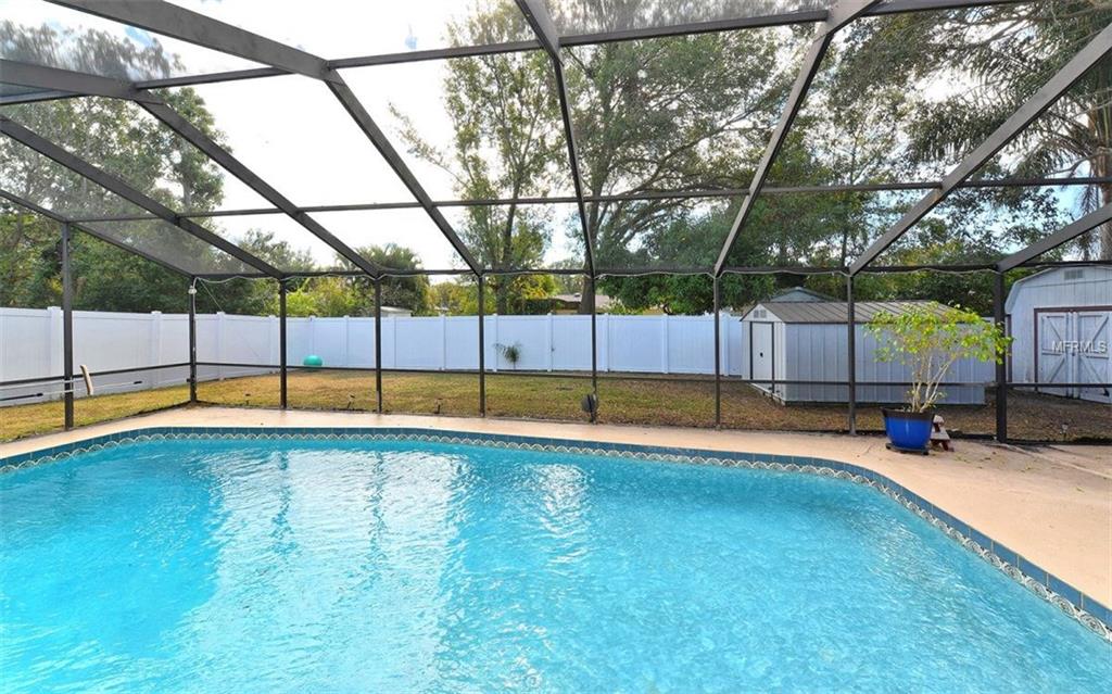 816 ALDERWOOD WAY, SARASOTA, Florida 34243, 4 Bedrooms Bedrooms, 8 Rooms Rooms,2 BathroomsBathrooms,Residential,For sale,ALDERWOOD,A4209709
