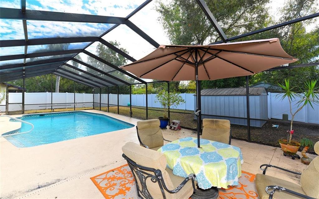 816 ALDERWOOD WAY, SARASOTA, Florida 34243, 4 Bedrooms Bedrooms, 8 Rooms Rooms,2 BathroomsBathrooms,Residential,For sale,ALDERWOOD,A4209709