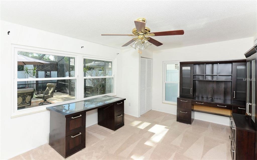 816 ALDERWOOD WAY, SARASOTA, Florida 34243, 4 Bedrooms Bedrooms, 8 Rooms Rooms,2 BathroomsBathrooms,Residential,For sale,ALDERWOOD,A4209709