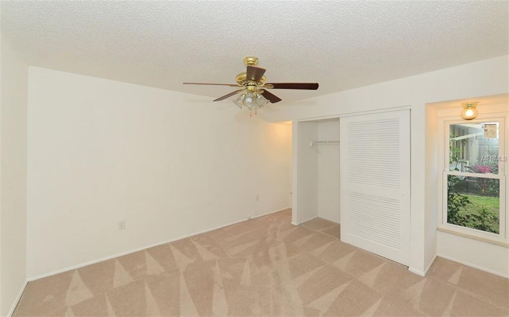 816 ALDERWOOD WAY, SARASOTA, Florida 34243, 4 Bedrooms Bedrooms, 8 Rooms Rooms,2 BathroomsBathrooms,Residential,For sale,ALDERWOOD,A4209709