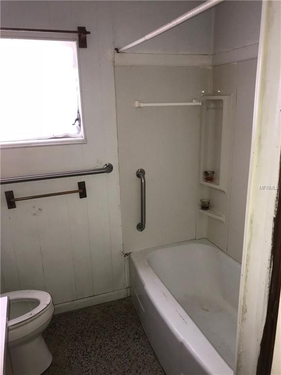 8703 N LARKHALL PLACE, TAMPA, Florida 33604, 3 Bedrooms Bedrooms, 3 Rooms Rooms,1 BathroomBathrooms,Residential,For sale,LARKHALL,T2928396