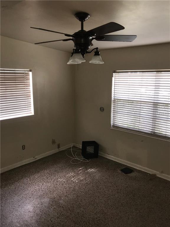 8703 N LARKHALL PLACE, TAMPA, Florida 33604, 3 Bedrooms Bedrooms, 3 Rooms Rooms,1 BathroomBathrooms,Residential,For sale,LARKHALL,T2928396