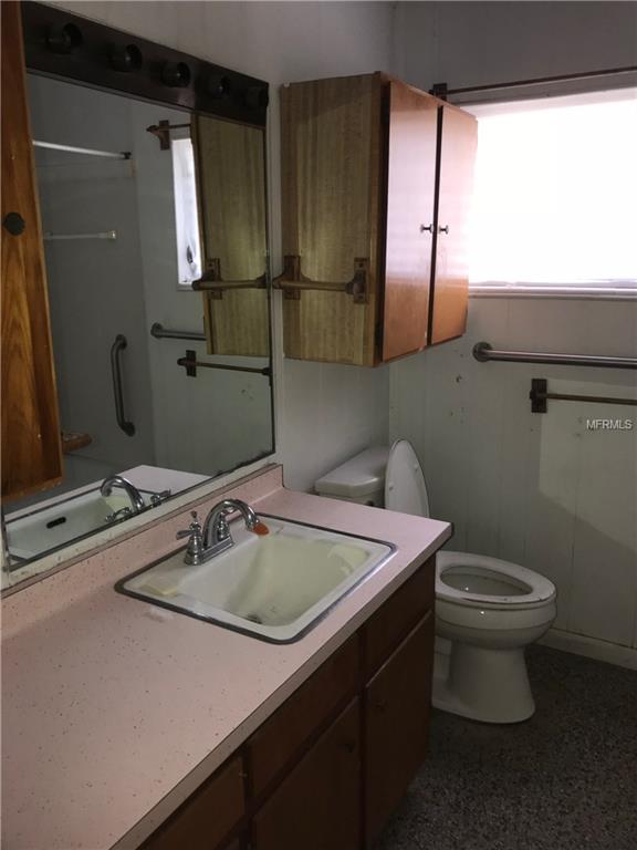 8703 N LARKHALL PLACE, TAMPA, Florida 33604, 3 Bedrooms Bedrooms, 3 Rooms Rooms,1 BathroomBathrooms,Residential,For sale,LARKHALL,T2928396