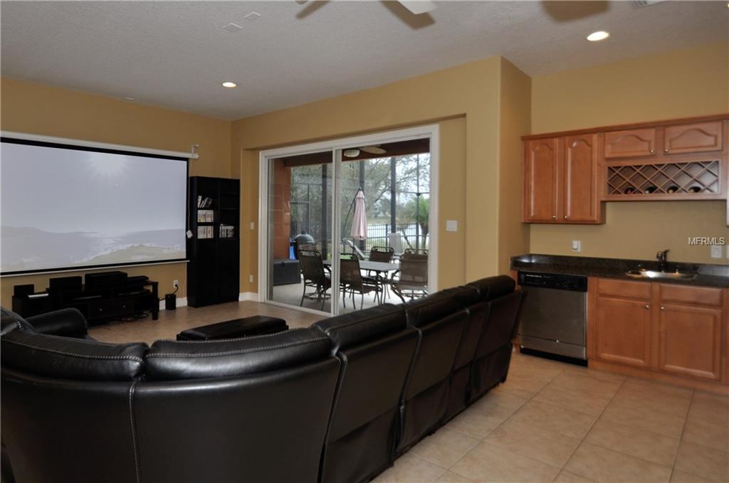 9162 LAKE FISCHER BOULEVARD, GOTHA, Florida 34734, 5 Bedrooms Bedrooms, 10 Rooms Rooms,4 BathroomsBathrooms,Residential,For sale,LAKE FISCHER,O5561893