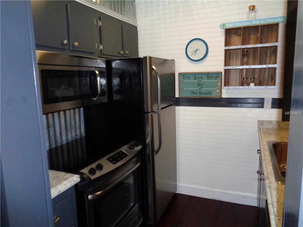 240 N BAYSHORE BOULEVARD, CLEARWATER, Florida 33759, 1 Bedroom Bedrooms, 3 Rooms Rooms,1 BathroomBathrooms,Residential,For sale,BAYSHORE,W7637860