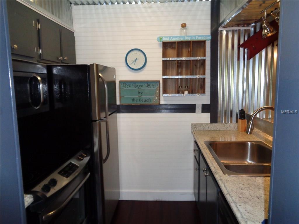 240 N BAYSHORE BOULEVARD, CLEARWATER, Florida 33759, 1 Bedroom Bedrooms, 3 Rooms Rooms,1 BathroomBathrooms,Residential,For sale,BAYSHORE,W7637860