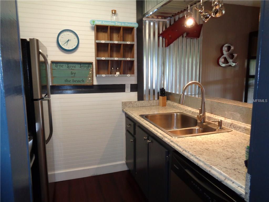 240 N BAYSHORE BOULEVARD, CLEARWATER, Florida 33759, 1 Bedroom Bedrooms, 3 Rooms Rooms,1 BathroomBathrooms,Residential,For sale,BAYSHORE,W7637860