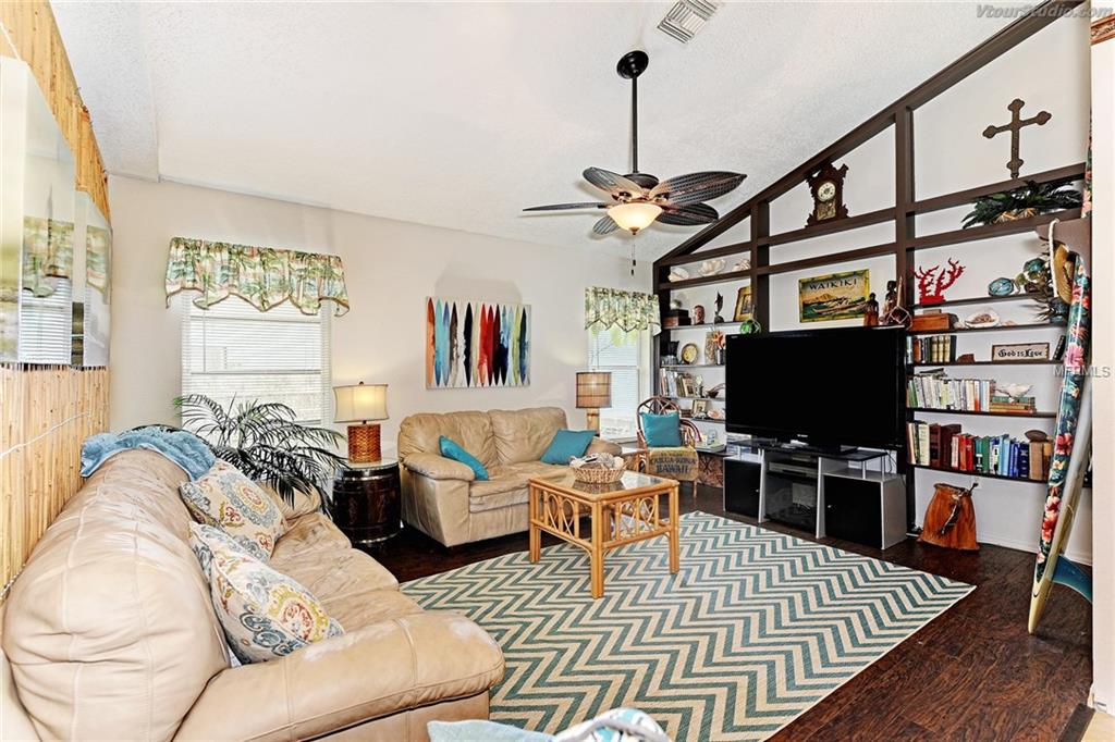 6118 GILLOT BOULEVARD, PORT CHARLOTTE, Florida 33981, 3 Bedrooms Bedrooms, 8 Rooms Rooms,2 BathroomsBathrooms,Residential,For sale,GILLOT,D5920451