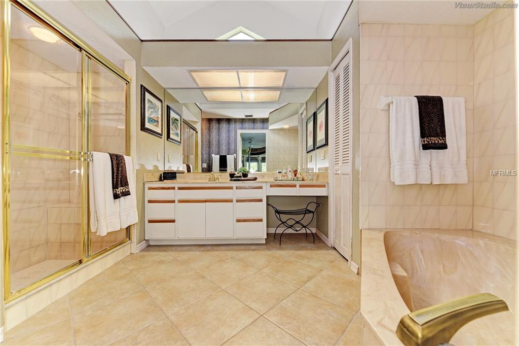 6118 GILLOT BOULEVARD, PORT CHARLOTTE, Florida 33981, 3 Bedrooms Bedrooms, 8 Rooms Rooms,2 BathroomsBathrooms,Residential,For sale,GILLOT,D5920451