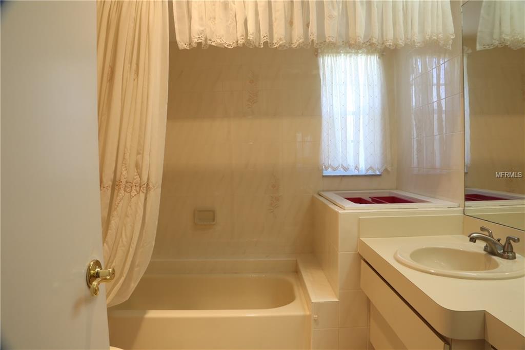 8732 LATHAM LANE, HUDSON, Florida 34667, 3 Bedrooms Bedrooms, 7 Rooms Rooms,2 BathroomsBathrooms,Residential,For sale,LATHAM,W7635629