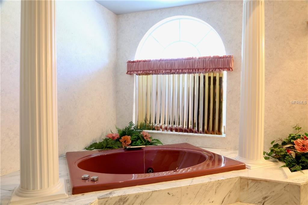 8732 LATHAM LANE, HUDSON, Florida 34667, 3 Bedrooms Bedrooms, 7 Rooms Rooms,2 BathroomsBathrooms,Residential,For sale,LATHAM,W7635629