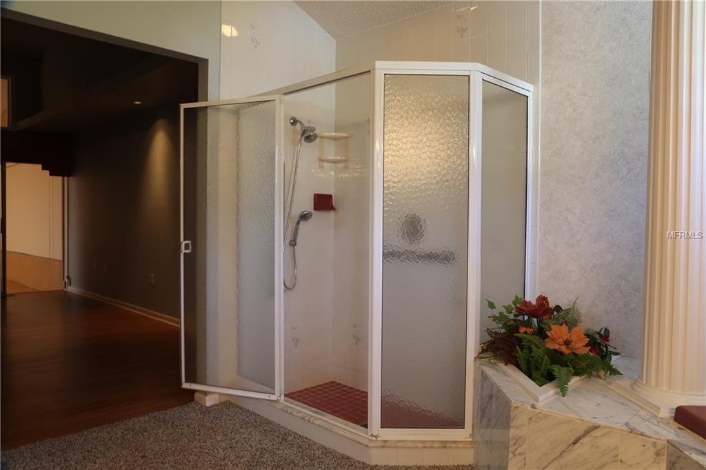 8732 LATHAM LANE, HUDSON, Florida 34667, 3 Bedrooms Bedrooms, 7 Rooms Rooms,2 BathroomsBathrooms,Residential,For sale,LATHAM,W7635629