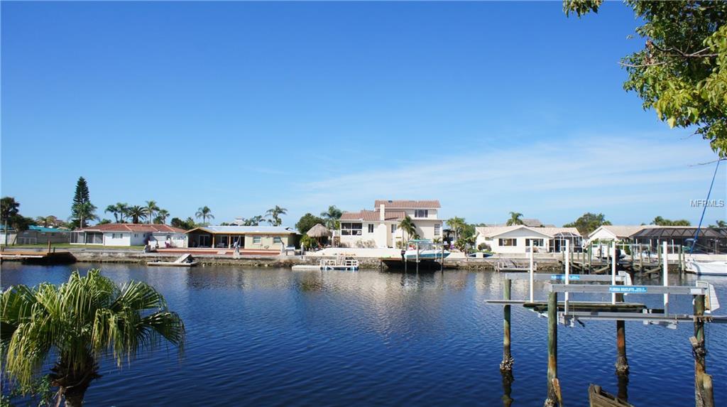 5525 LEEWARD LN, NEW PORT RICHEY, Florida 34652, 3 Bedrooms Bedrooms, 8 Rooms Rooms,2 BathroomsBathrooms,Residential,For sale,LEEWARD LN,U7840976