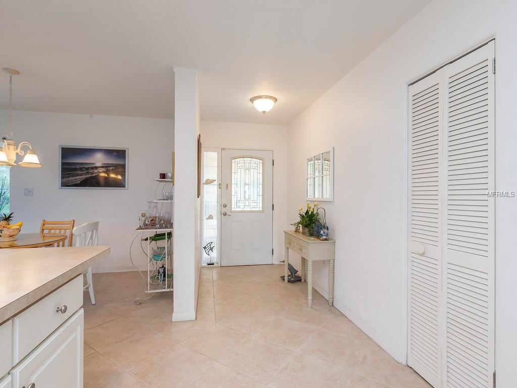 6610 SABINA ROAD, SARASOTA, Florida 34243, 3 Bedrooms Bedrooms, 8 Rooms Rooms,2 BathroomsBathrooms,Residential,For sale,SABINA,A4204937