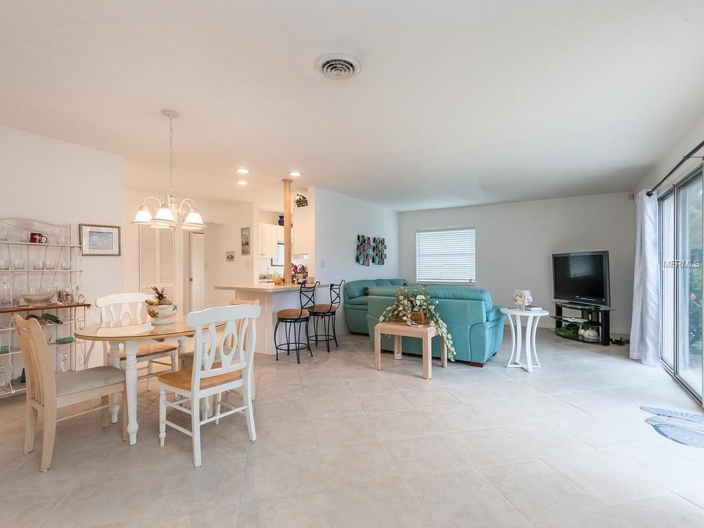 6610 SABINA ROAD, SARASOTA, Florida 34243, 3 Bedrooms Bedrooms, 8 Rooms Rooms,2 BathroomsBathrooms,Residential,For sale,SABINA,A4204937