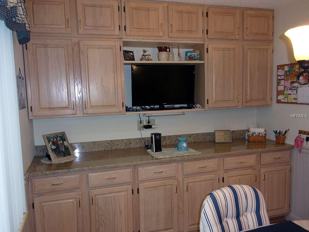 2379 FINLANDIA LANE CLEARWATER, Florida 33763, 2 Bedrooms Bedrooms, 5 Rooms Rooms,2 BathroomsBathrooms,Residential,For sale,FINLANDIA,U7844352