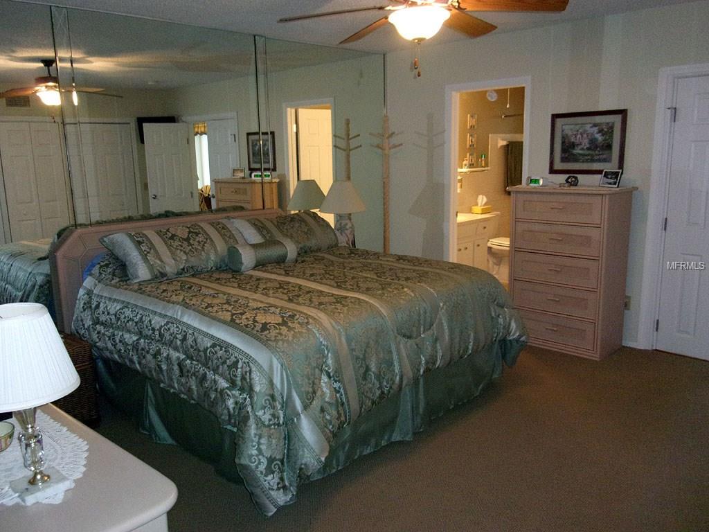 2379 FINLANDIA LANE CLEARWATER, Florida 33763, 2 Bedrooms Bedrooms, 5 Rooms Rooms,2 BathroomsBathrooms,Residential,For sale,FINLANDIA,U7844352