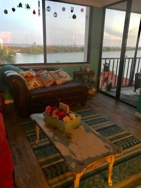 6361 BAHIA DEL MAR BOULEVARD, ST PETERSBURG, Florida 33715, 1 Bedroom Bedrooms, 4 Rooms Rooms,1 BathroomBathrooms,Residential,For sale,BAHIA DEL MAR,U7844978