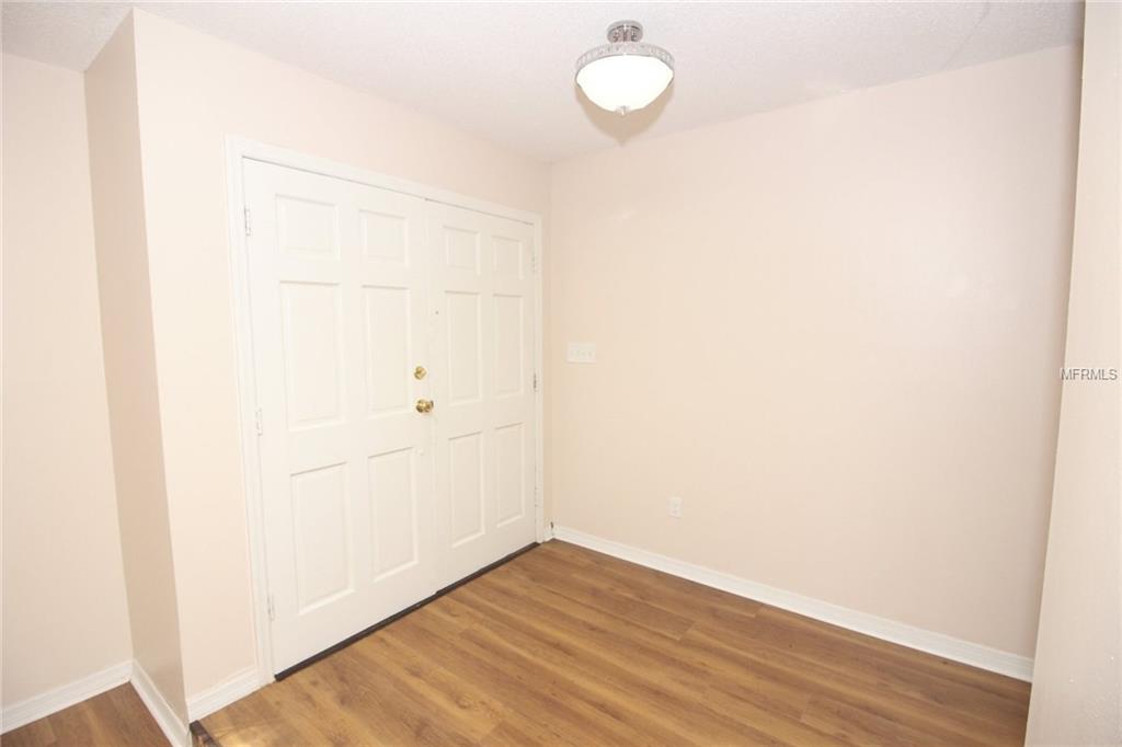 5301 PINEVIEW WAY, APOPKA, Florida 32703, 3 Bedrooms Bedrooms, 5 Rooms Rooms,2 BathroomsBathrooms,Residential,For sale,PINEVIEW,O5558524