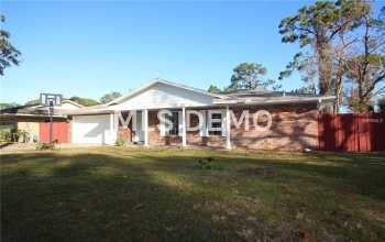 5301 PINEVIEW WAY, APOPKA, Florida 32703, 3 Bedrooms Bedrooms, 5 Rooms Rooms,2 BathroomsBathrooms,Residential,For sale,PINEVIEW,O5558524