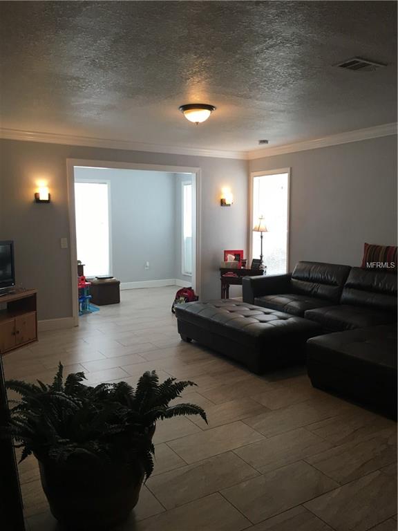 9481 HIGHLAND OAK DR., TAMPA, Florida 33647, 2 Bedrooms Bedrooms, 6 Rooms Rooms,2 BathroomsBathrooms,Residential,For sale,HIGHLAND OAK DR.,T2927261