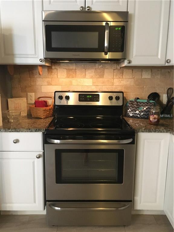 9481 HIGHLAND OAK DR., TAMPA, Florida 33647, 2 Bedrooms Bedrooms, 6 Rooms Rooms,2 BathroomsBathrooms,Residential,For sale,HIGHLAND OAK DR.,T2927261