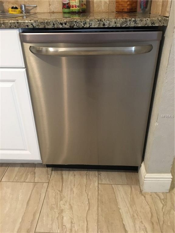 9481 HIGHLAND OAK DR., TAMPA, Florida 33647, 2 Bedrooms Bedrooms, 6 Rooms Rooms,2 BathroomsBathrooms,Residential,For sale,HIGHLAND OAK DR.,T2927261