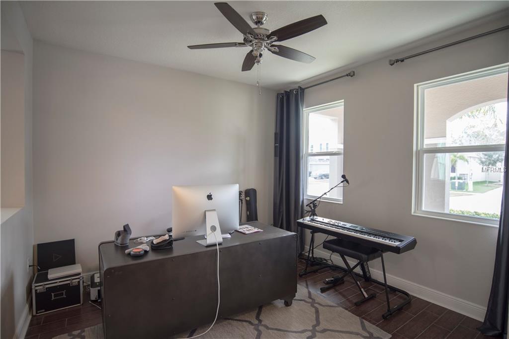 2315 AVELLINO AVENUE, SAINT CLOUD, Florida 34771, 5 Bedrooms Bedrooms, 3 Rooms Rooms,3 BathroomsBathrooms,Residential,For sale,AVELLINO,S4857025