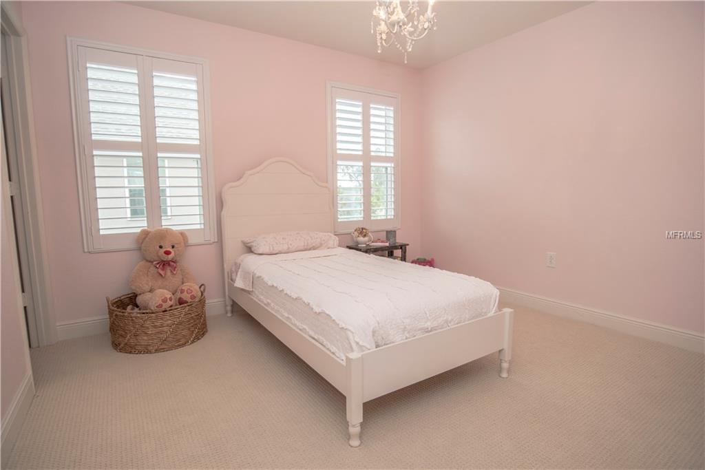 2315 AVELLINO AVENUE, SAINT CLOUD, Florida 34771, 5 Bedrooms Bedrooms, 3 Rooms Rooms,3 BathroomsBathrooms,Residential,For sale,AVELLINO,S4857025