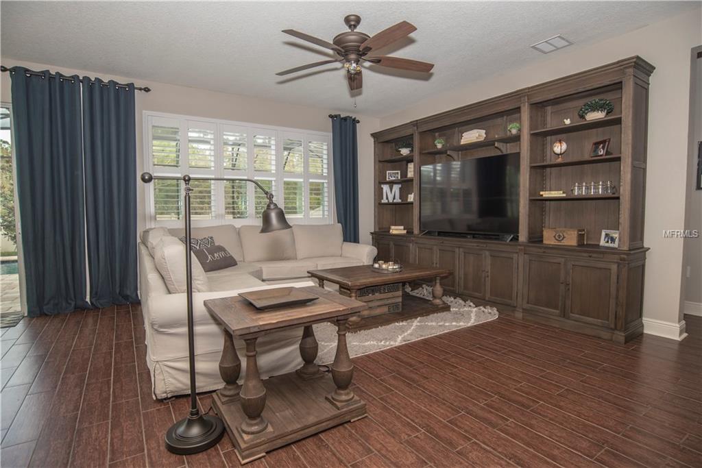 2315 AVELLINO AVENUE, SAINT CLOUD, Florida 34771, 5 Bedrooms Bedrooms, 3 Rooms Rooms,3 BathroomsBathrooms,Residential,For sale,AVELLINO,S4857025