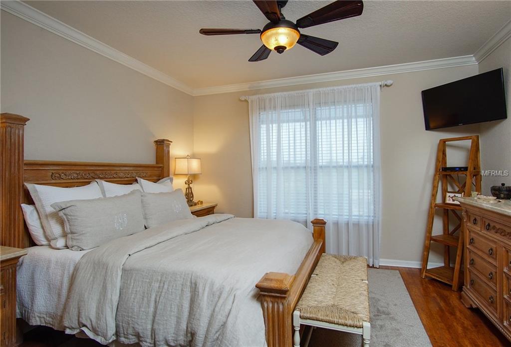 5663 SUNSET FALLS DRIVE, APOLLO BEACH, Florida 33572, 2 Bedrooms Bedrooms, 5 Rooms Rooms,2 BathroomsBathrooms,Residential,For sale,SUNSET FALLS,T2928397