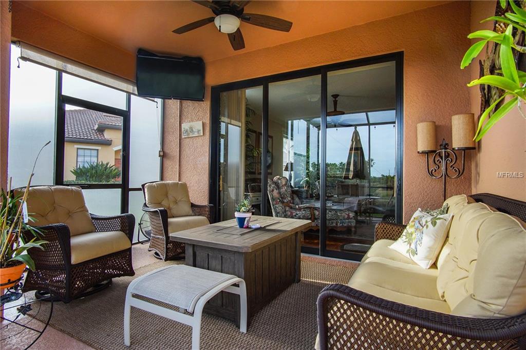 5663 SUNSET FALLS DRIVE, APOLLO BEACH, Florida 33572, 2 Bedrooms Bedrooms, 5 Rooms Rooms,2 BathroomsBathrooms,Residential,For sale,SUNSET FALLS,T2928397